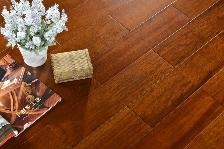 原木实木地板养生